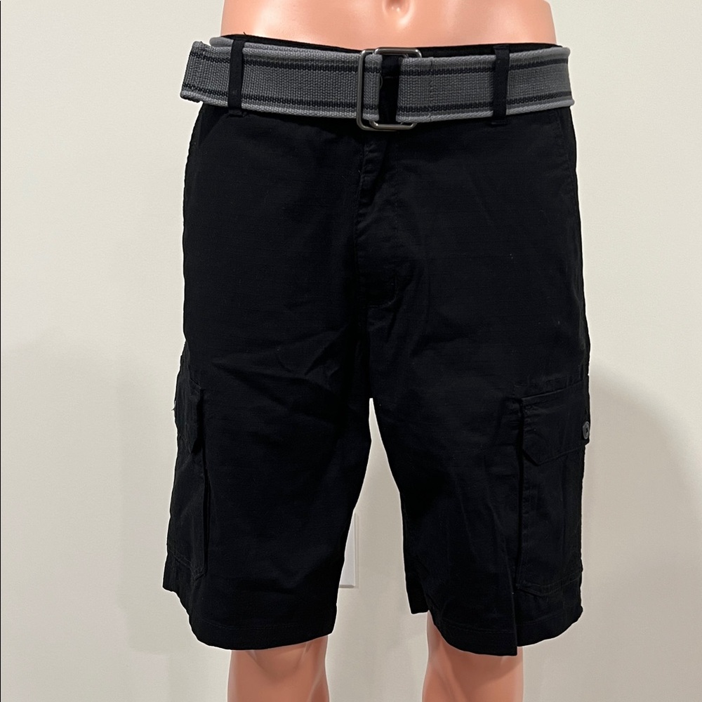 Lazer/Co Men's Black Cargo Shorts with Belt  Size 34